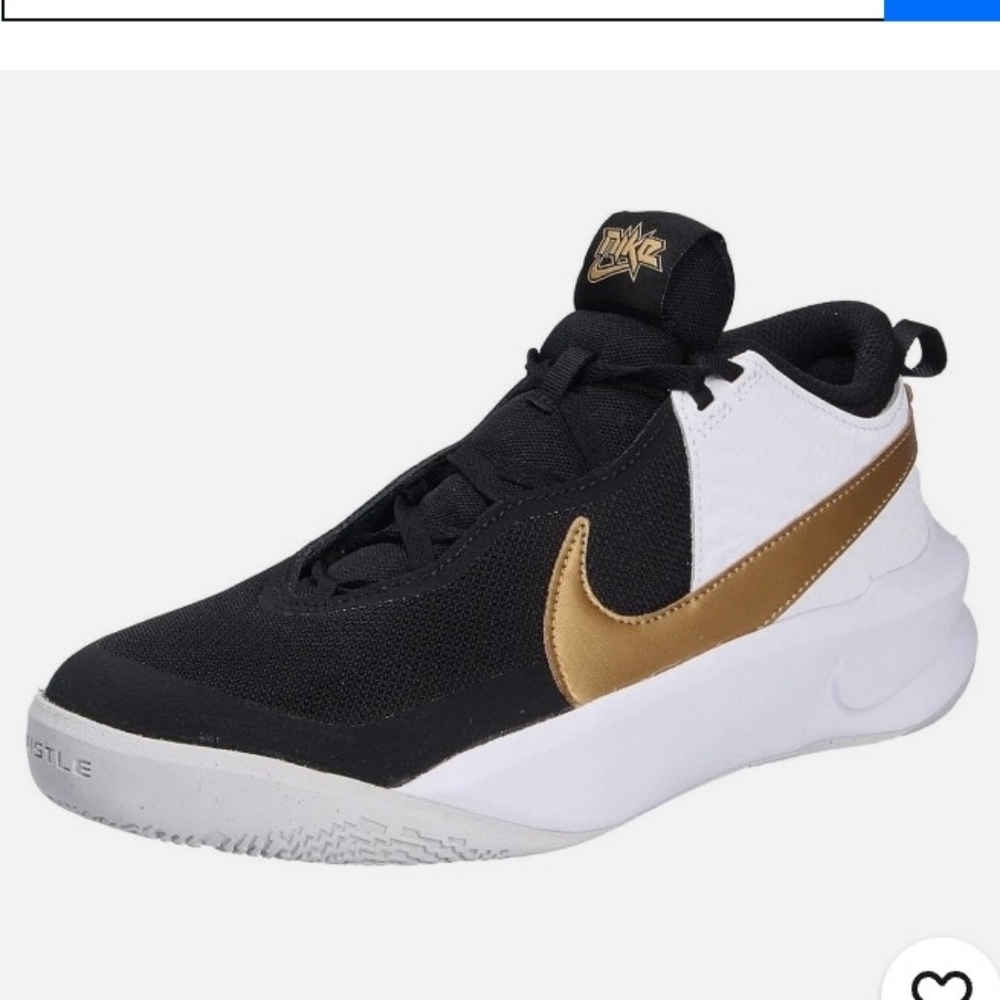 Nike Team Hustle Low Black Metallic Gold white Basketball Shoes, sneakers.
